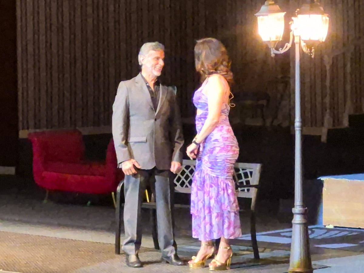 La puesta de Humberto Zurita llenó la sala de espectáculos del Cecut de risas y aplausos. Foto: Víctor Delgado