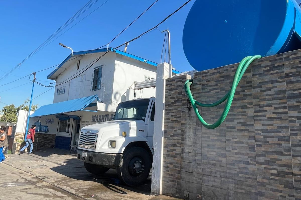 Varias colonias de Rosarito siguen sin agua