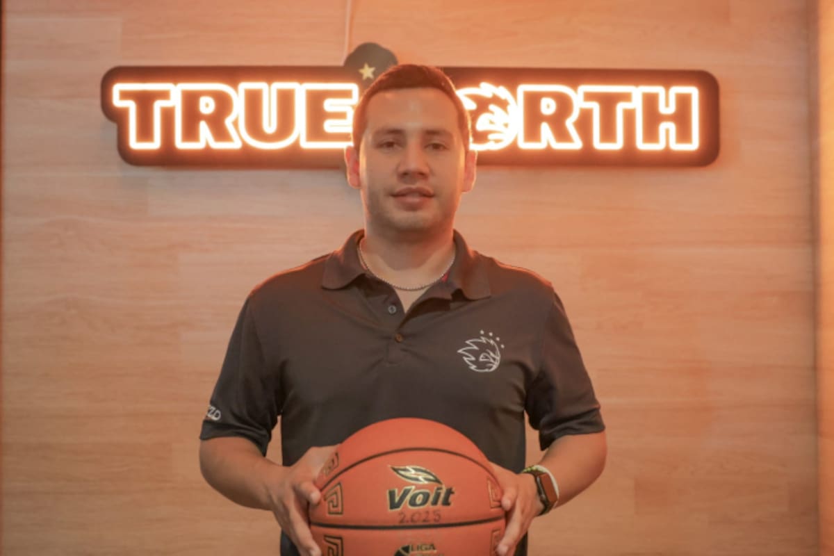 Soles comienza en el armado del equipo