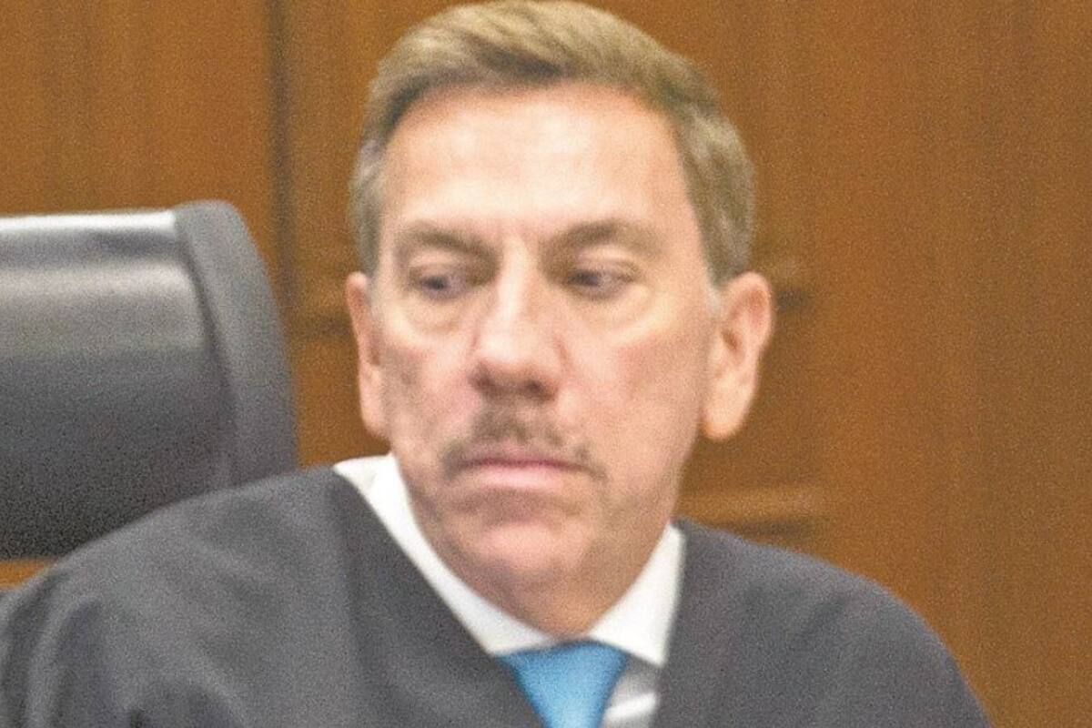"La justicia no se consulta": ministro Laynez insiste en inconstitucionalidad