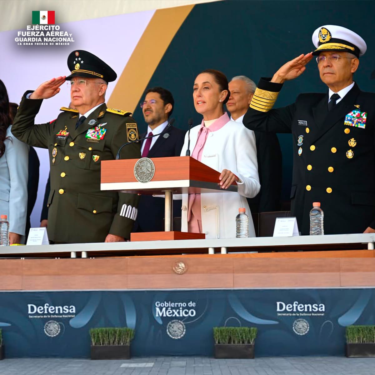 El secretario de la Defensa Nacional llamó a la unidad de los mexicanos durante la Marcha de la Lealtad. | Foto: Secretaría de la Defensa Nacional
