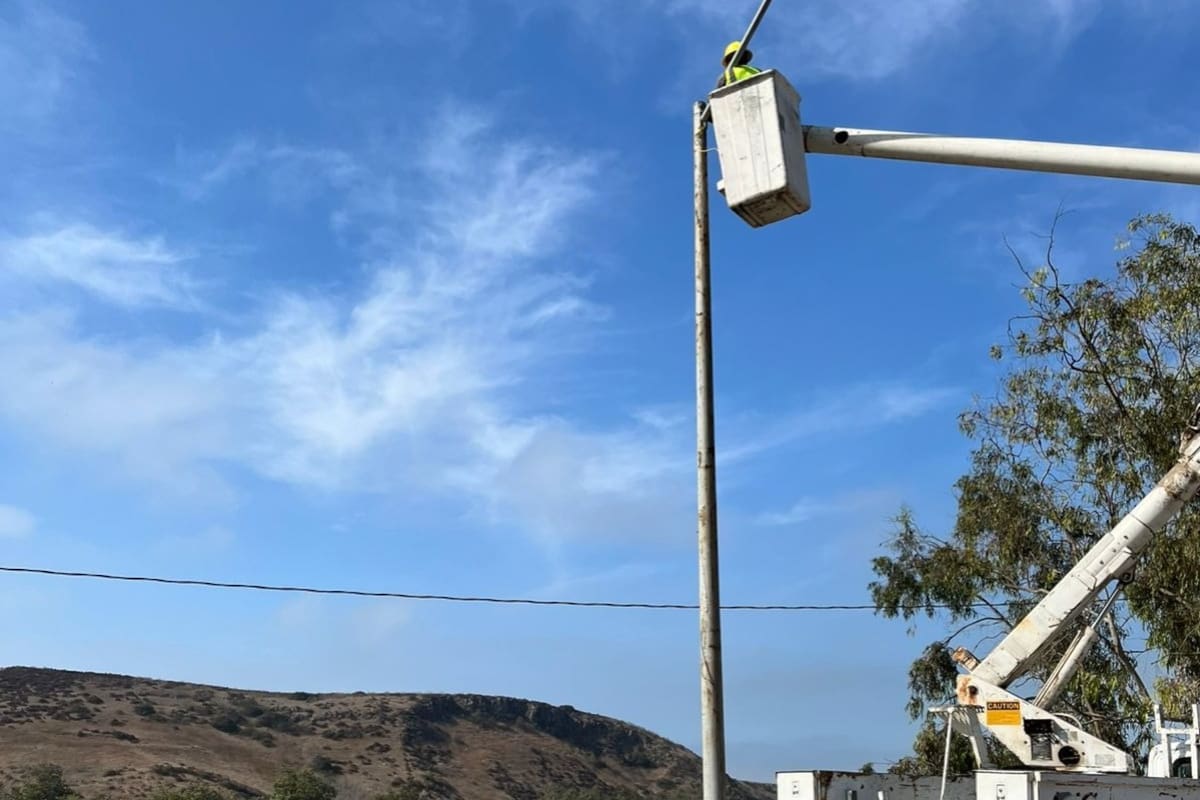 El camino del Cañón Rosarito está siendo iluminado