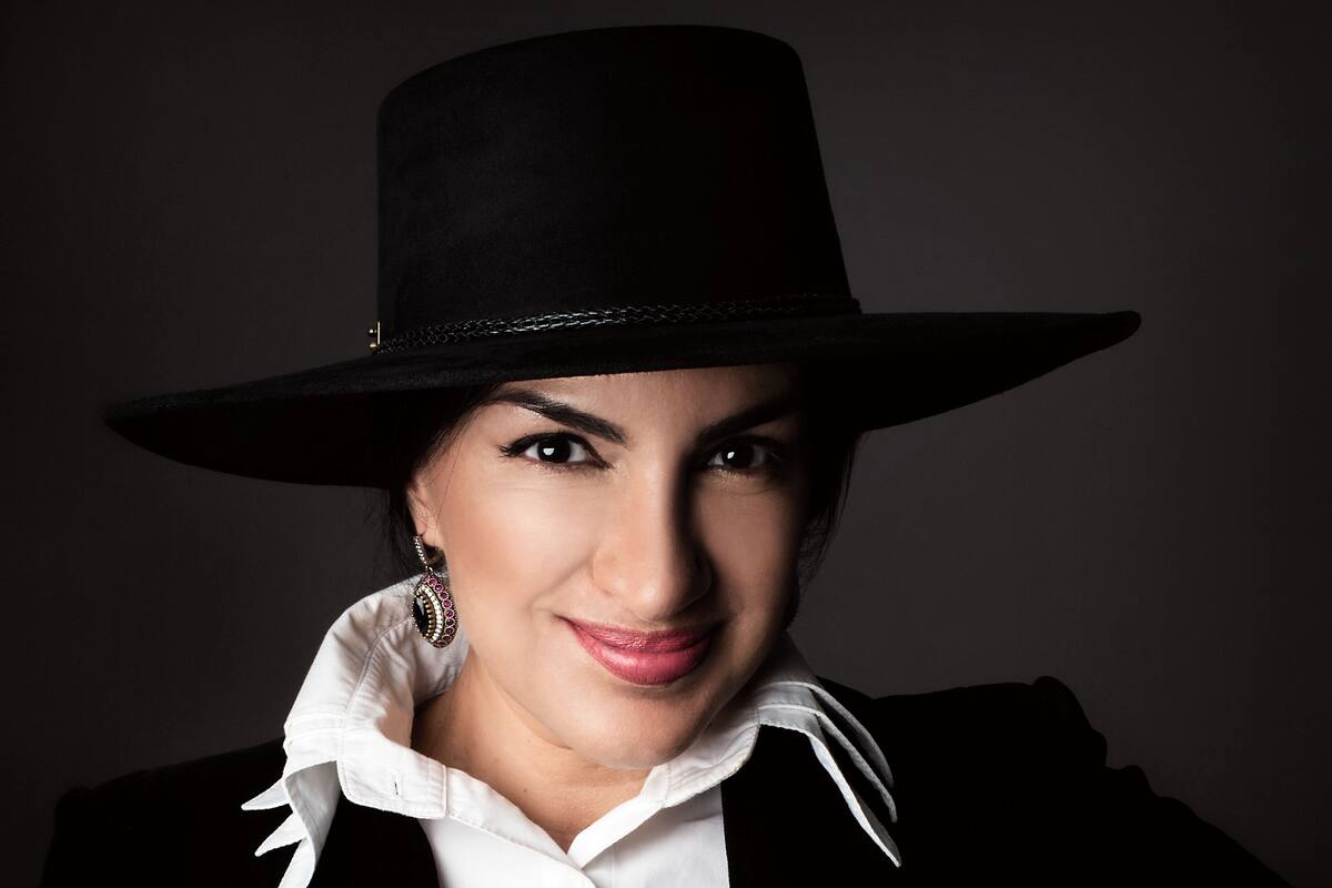 Adriana Esquer: El impacto de un sombrero