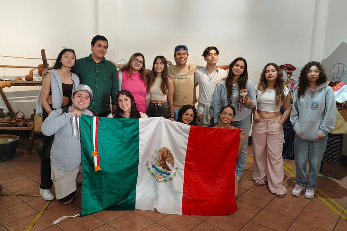 Forjando futuros emprendedores: Alumnos de prepa Cetys en el FIE Guatemala