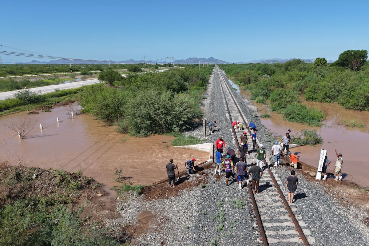 Familias de Empalme piden alimentos y láminas tras perder muebles y electrodomésticos por el huracán Polo; en Cruz de Piedra el agua llegó después del ciclón