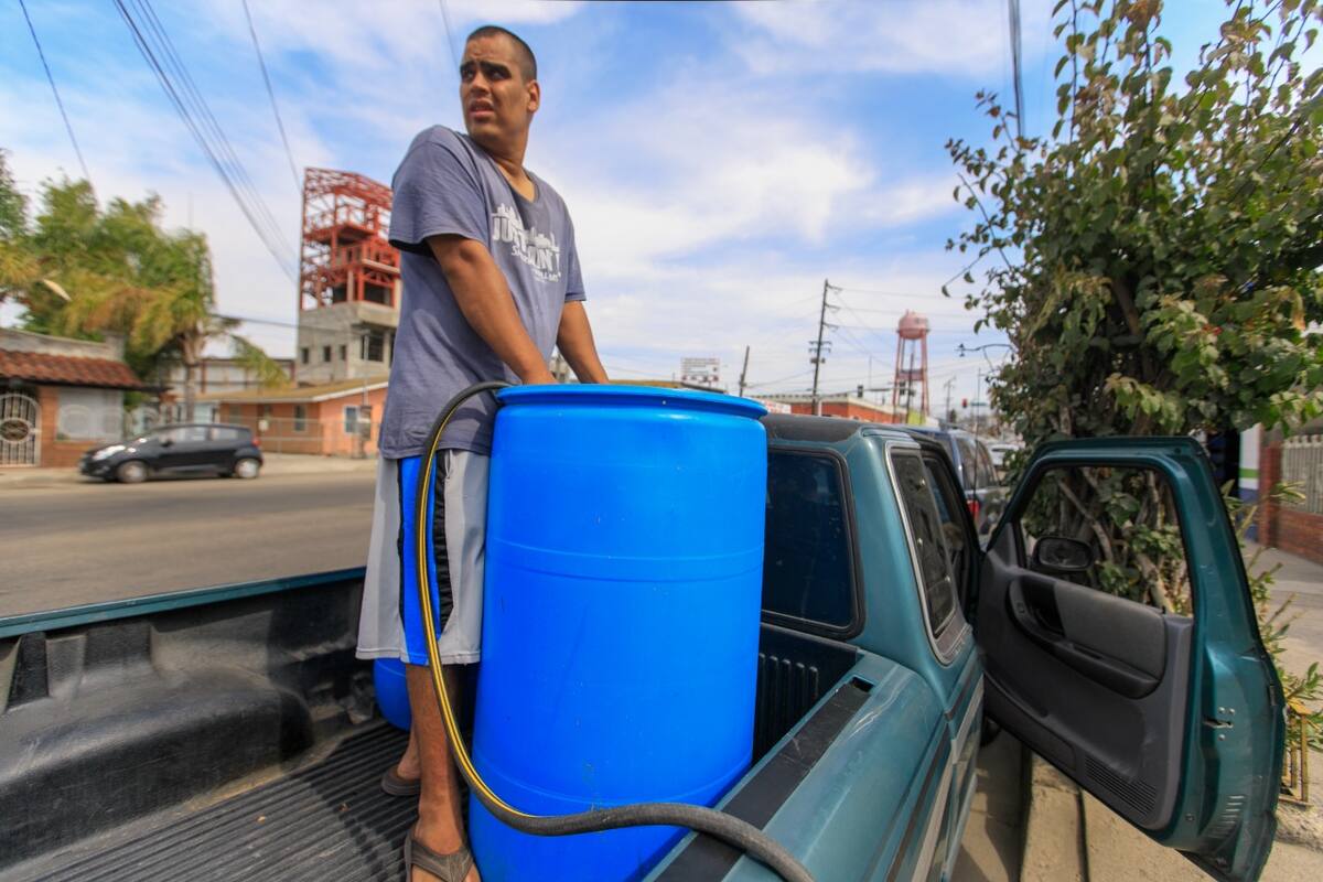 Se preparan ciudadanos para cortes de agua