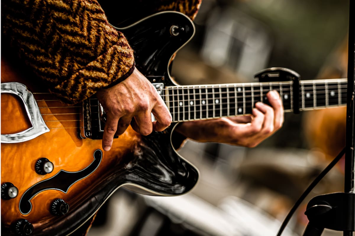 Leyendas del rock que desafían el tiempo: secretos para la energía a los 70 y más años
