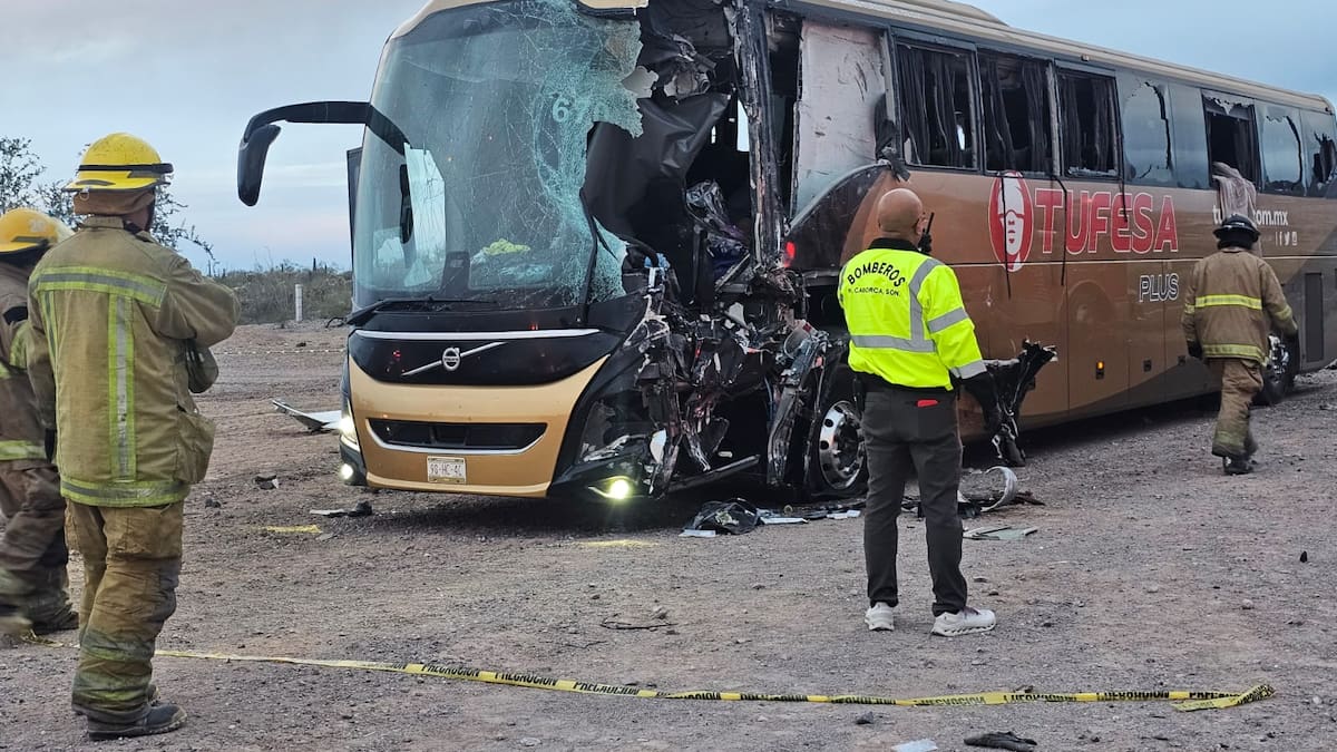 Inician proceso judicial contra chofer por choque entre camión de pasajeros y tráiler en la carretera Sonoyta-Caborca