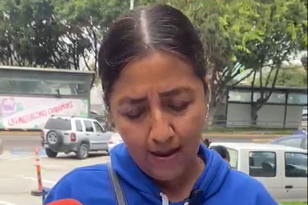Padres exigen salida definitiva de maestro señalado por irregularidades en primaria Alba Roja