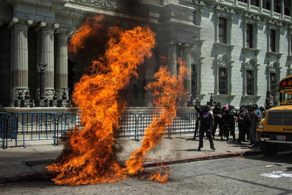 Mujeres exigen justicia y el fin a la violencia de género en Guatemala