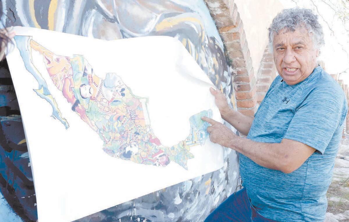 Para él crear murales es una maravillosa manera de divertirse.