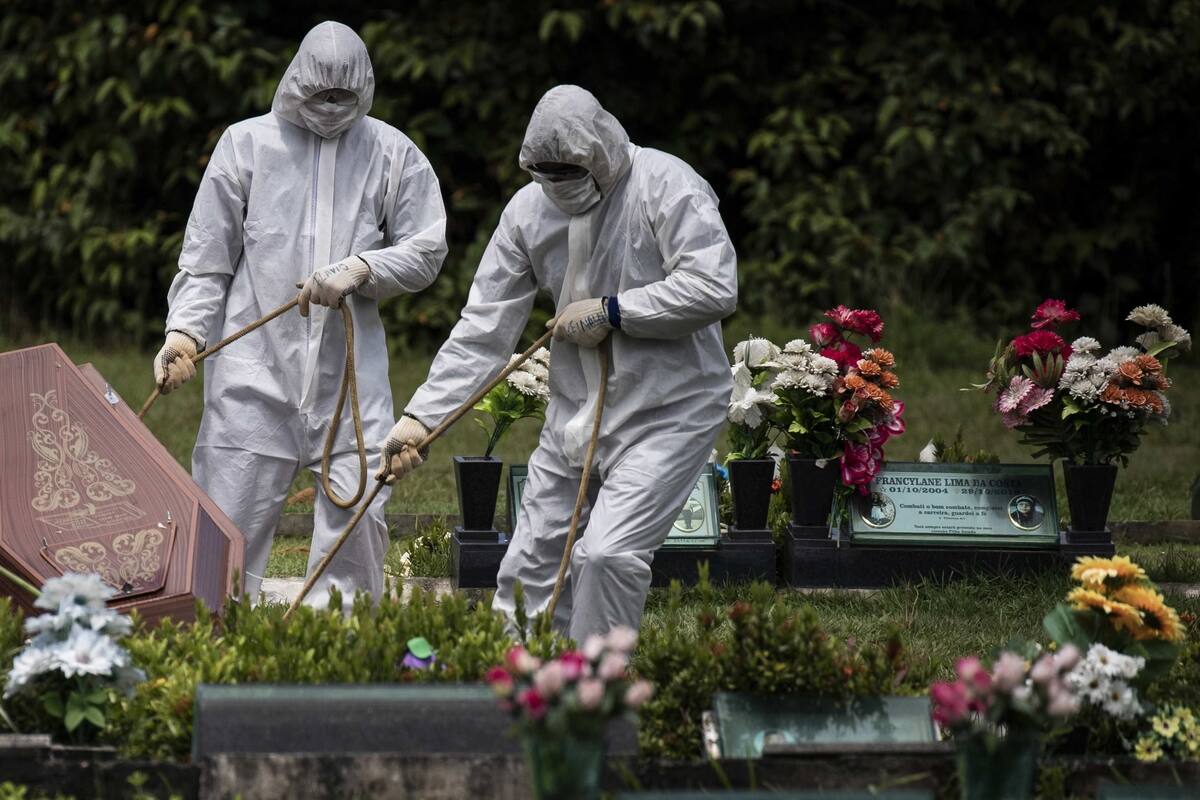 Podría haber 13 mil muertes más por Covid-19 que las reportadas en cifras oficiales, estima Secretaría de Salud