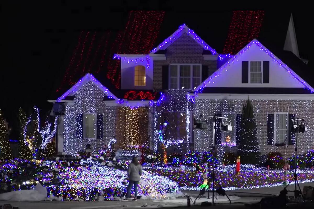 VIDEO: El que decoró mejor de Navidad se ganó una casa nueva