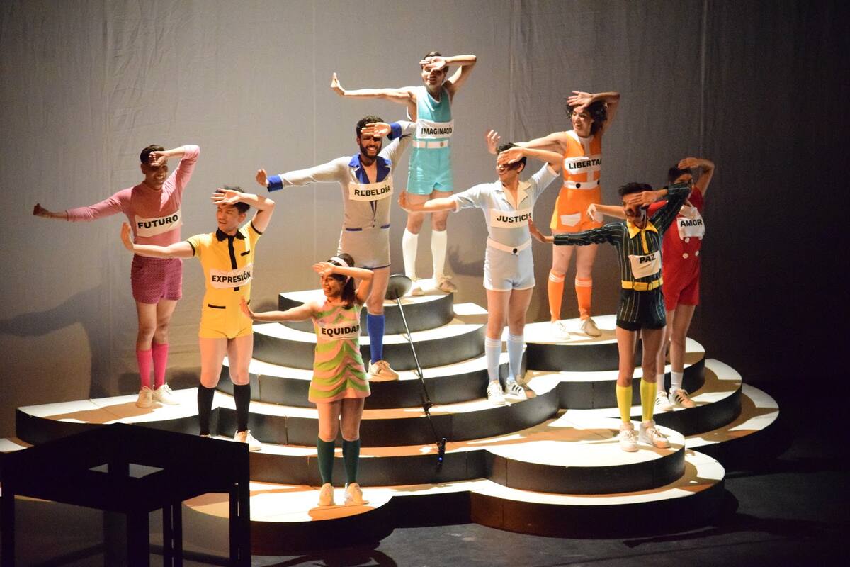 Llevan a escena el 68 en el Cecut con ‘Saturno devorando a sus hijos’