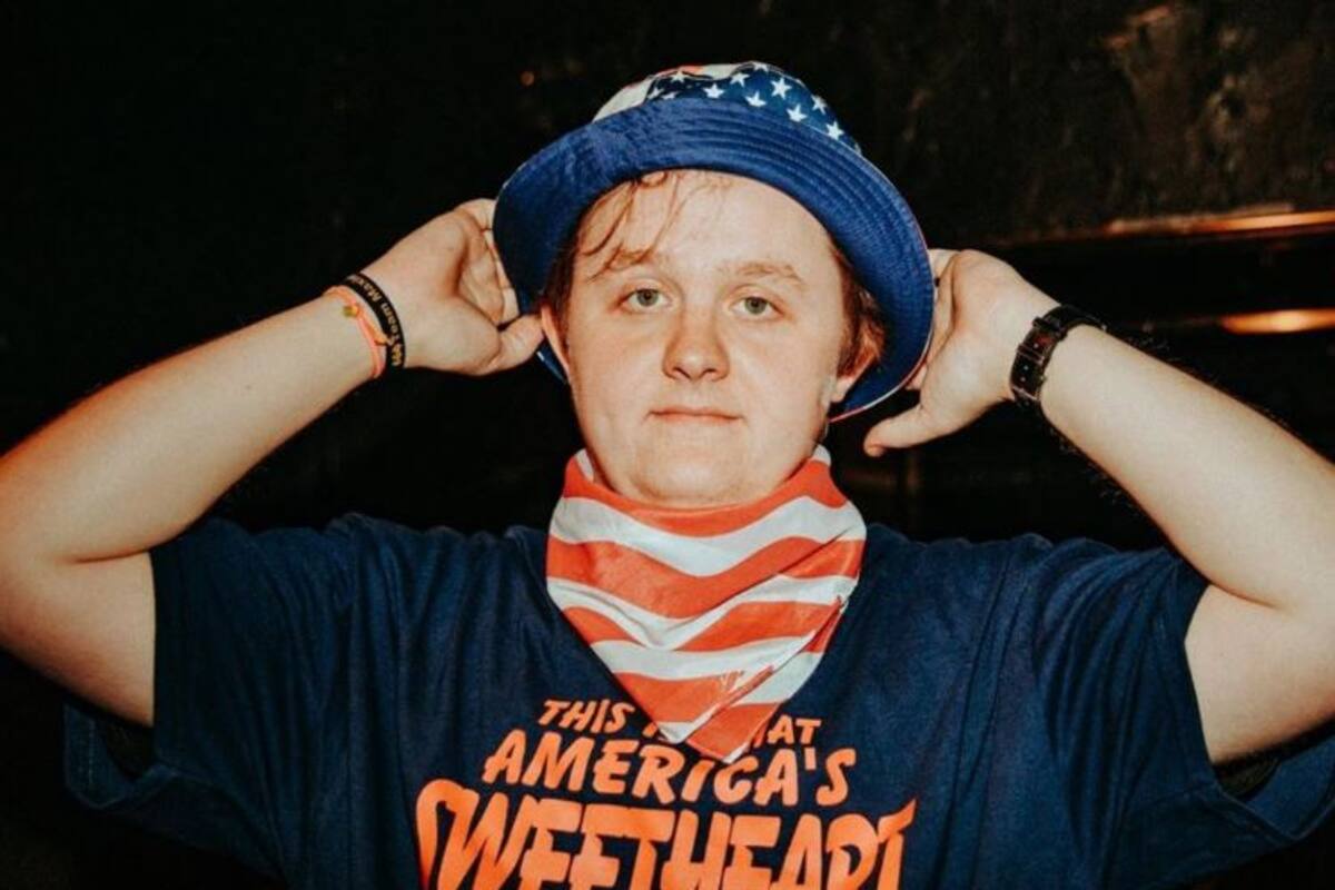 Lewis Capaldi señala que sería increíble poder realizar el próximo tema de Bond