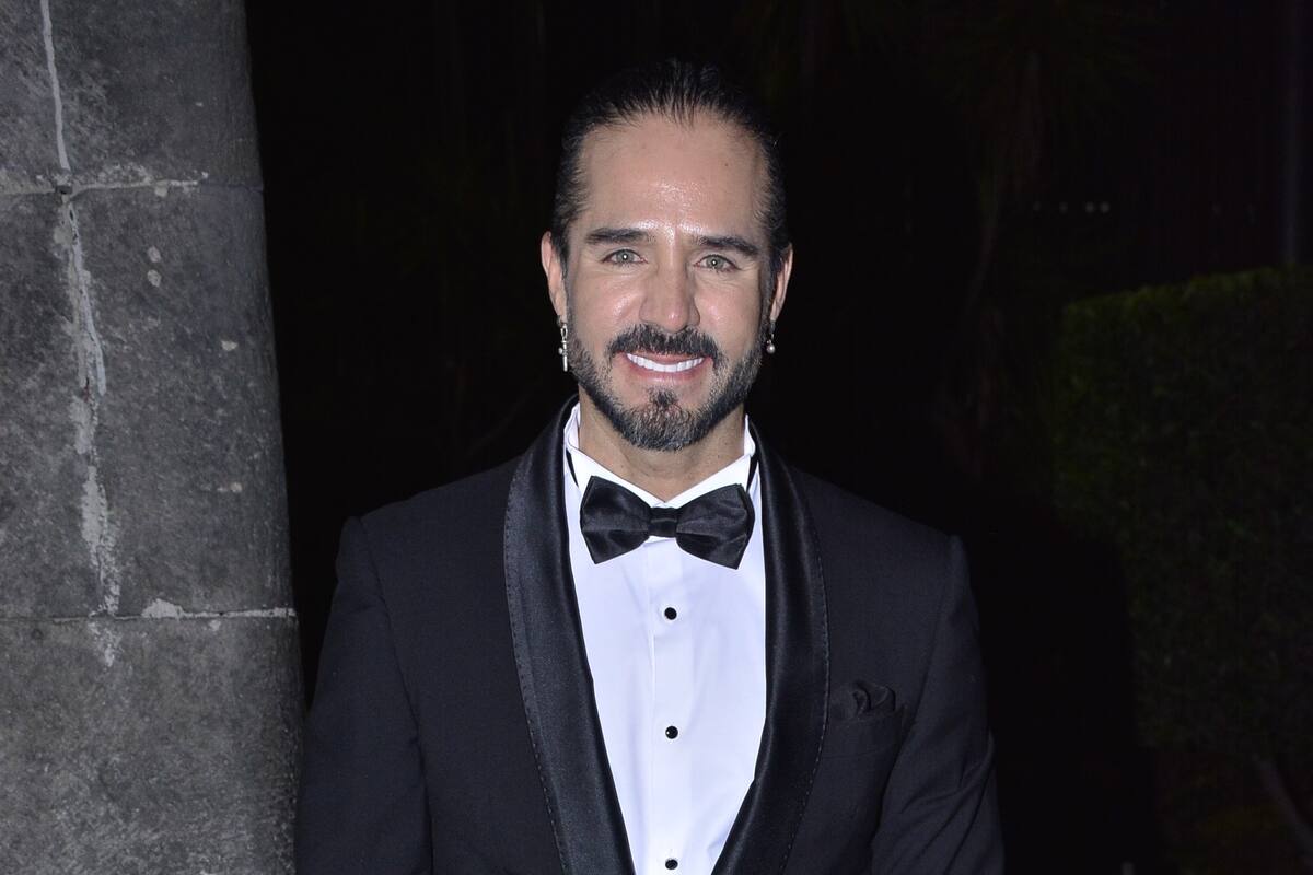 José Ron se declara abierto al amor