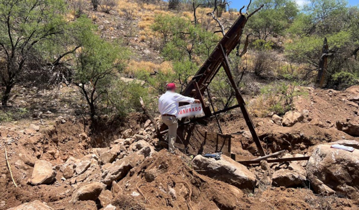 La Profepa suspendió las actividades en dos predios de Sonora tras detectar extracción de oro sin autorización de impacto ambiental.