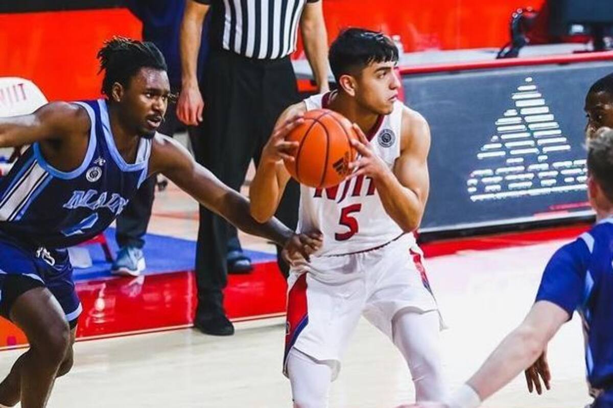 Diego Willis destaca durante el fin de semana en el basquetbol de la NCAA