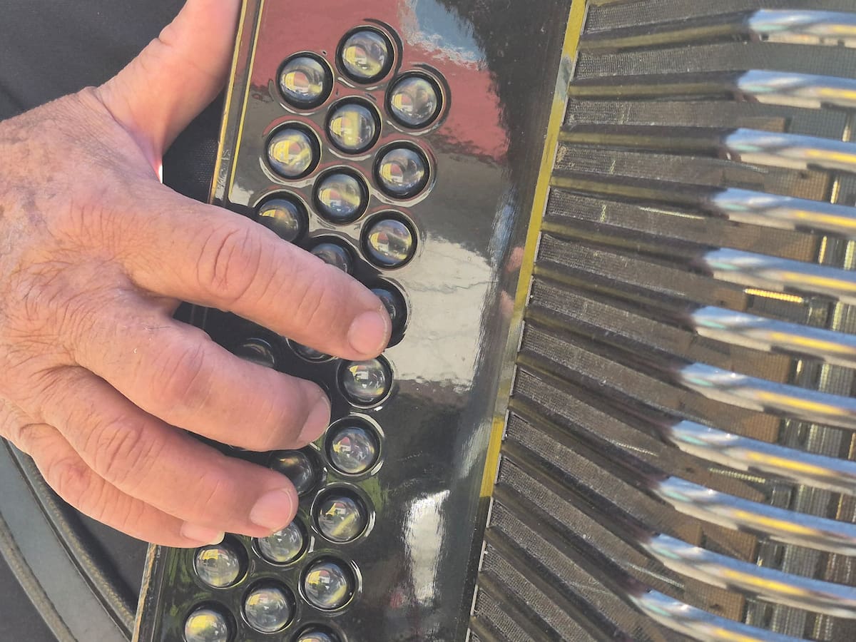 Cobros por hora o por serenata forman parte de la dinámica reportada para la celebración, si bien esperan un ligero incremento en la demanda de su servicio, exponen que esta ha ido disminuyendo con el tiempo. Foto: Michelle Castillo