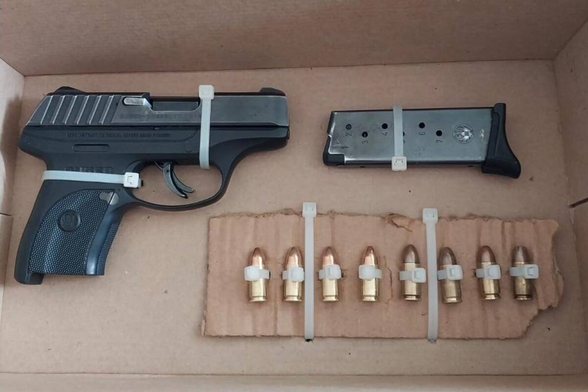Policiaca Rosarito: Detienen a hombre con arma de fuego en carretera libre