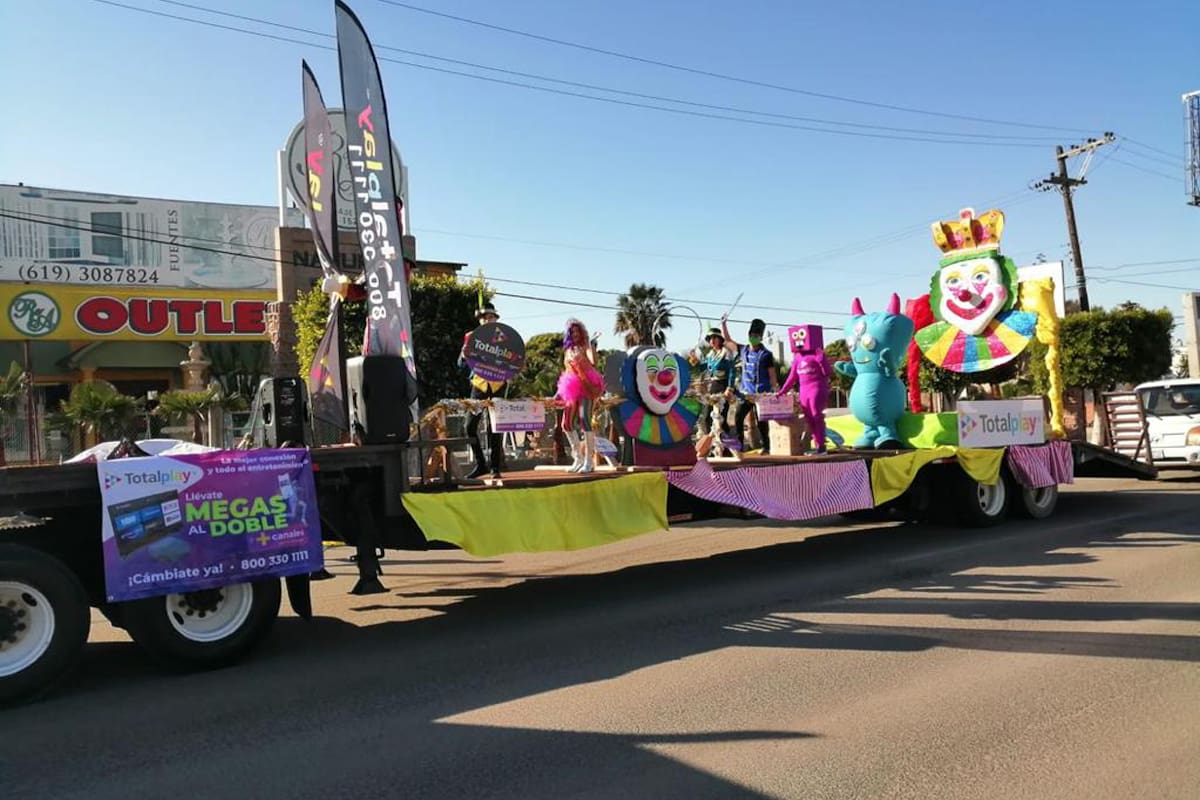 Carnaval Rosarito 2022: Inician festejos con desfile de vehículos adornados