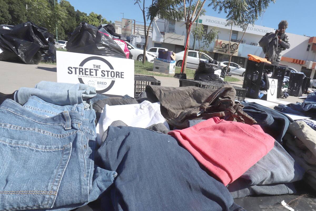 Acoge a indigentes la Street Store