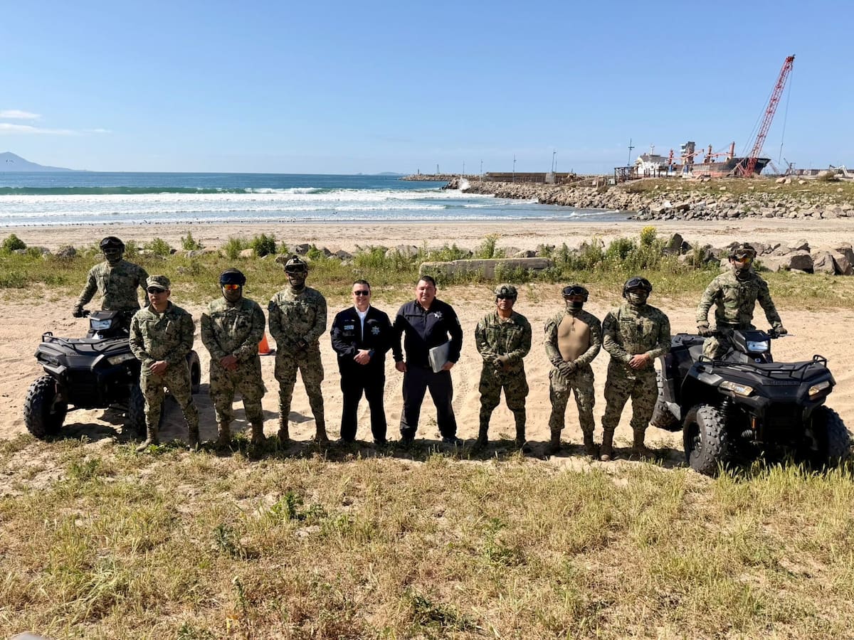 La Dirección de Seguridad Pública Municipal impartió el Curso Básico Teórico-Práctico de Manejo de Cuatrimotos a personal de la Secretaría de Marina, como parte de acciones de colaboración interinstitucional. Foto: Cortesía