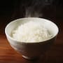 El truco casero para cocinar arroz sin que se pegue y lograr que quede en su punto desde la primera preparación