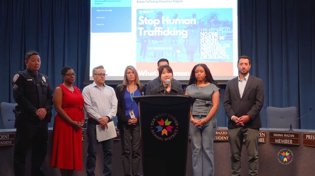 El Distrito Escolar Unificado de San Diego presentó un nuevo modelo de respuesta coordinada para prevenir la trata de personas, ampliar recursos de apoyo y mejorar la protección de estudiantes en la región. Foto: Cortesía