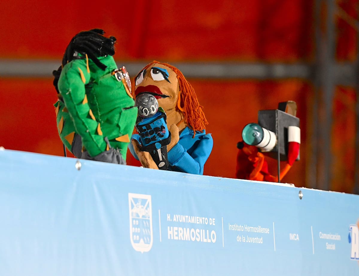 Niñas, niños y jóvenes participaron con obras de teatro guiñol sobre el cuidado del agua.