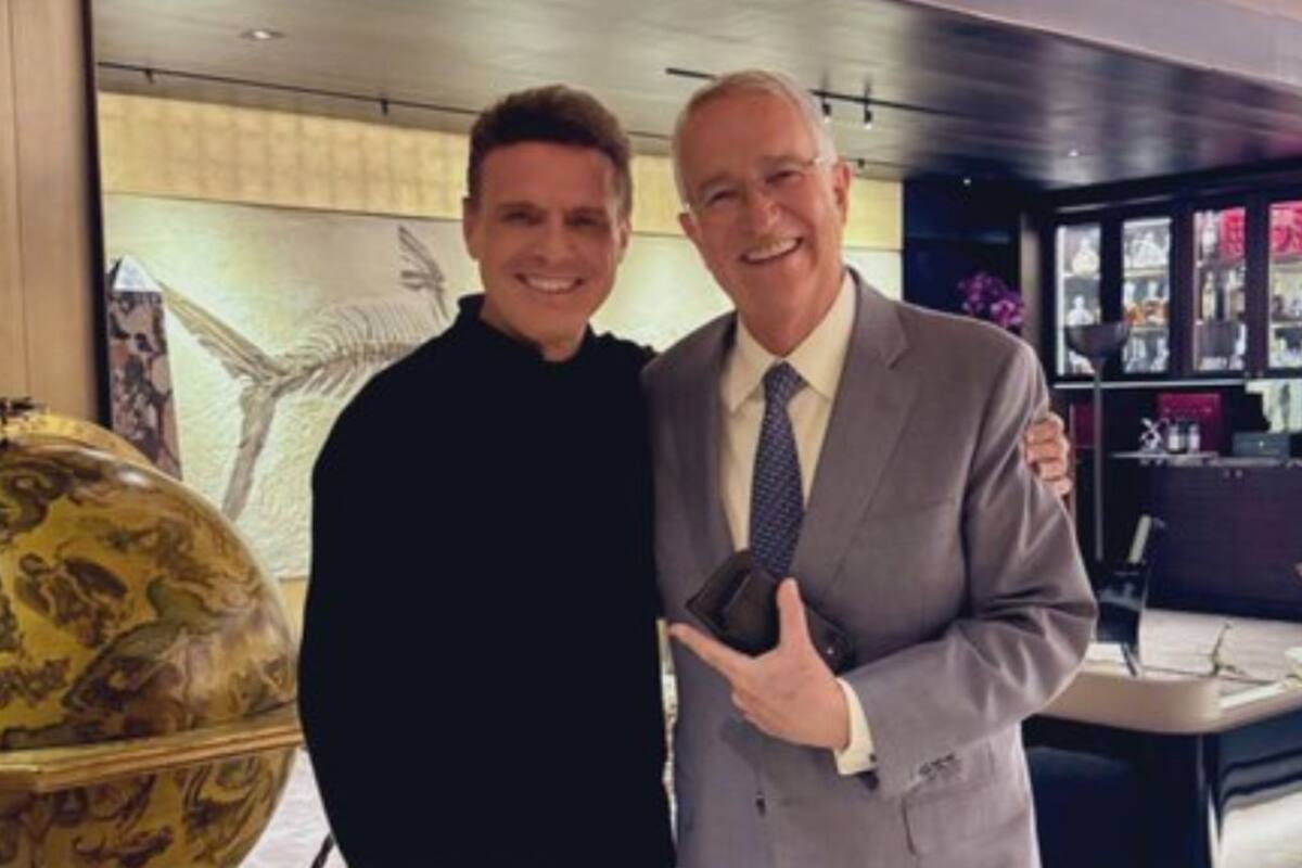 Ricardo Salinas Pliego comparte foto junto a Luis Miguel y elogió su trayectoria