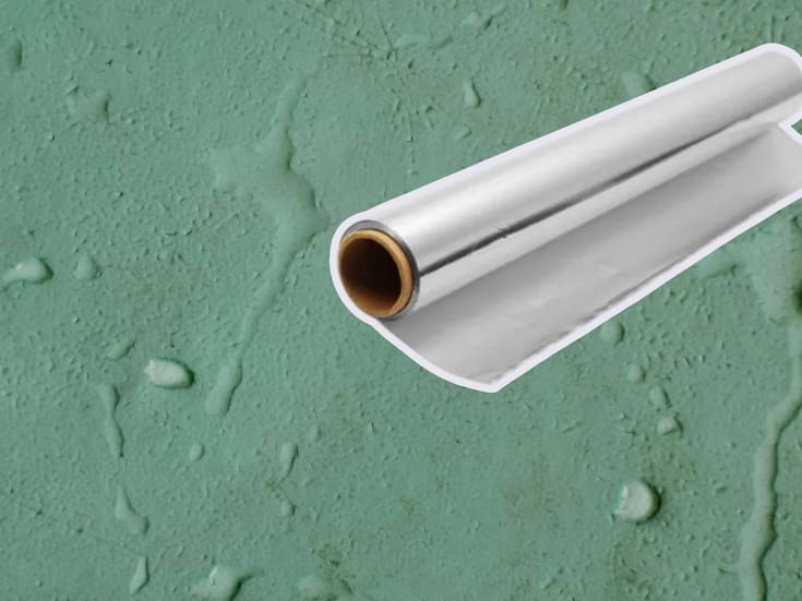 Papel aluminio en la pared: Así es el truco casero que revela en cuestión de horas de dónde viene la humedad en tu casa, según ChatGPT