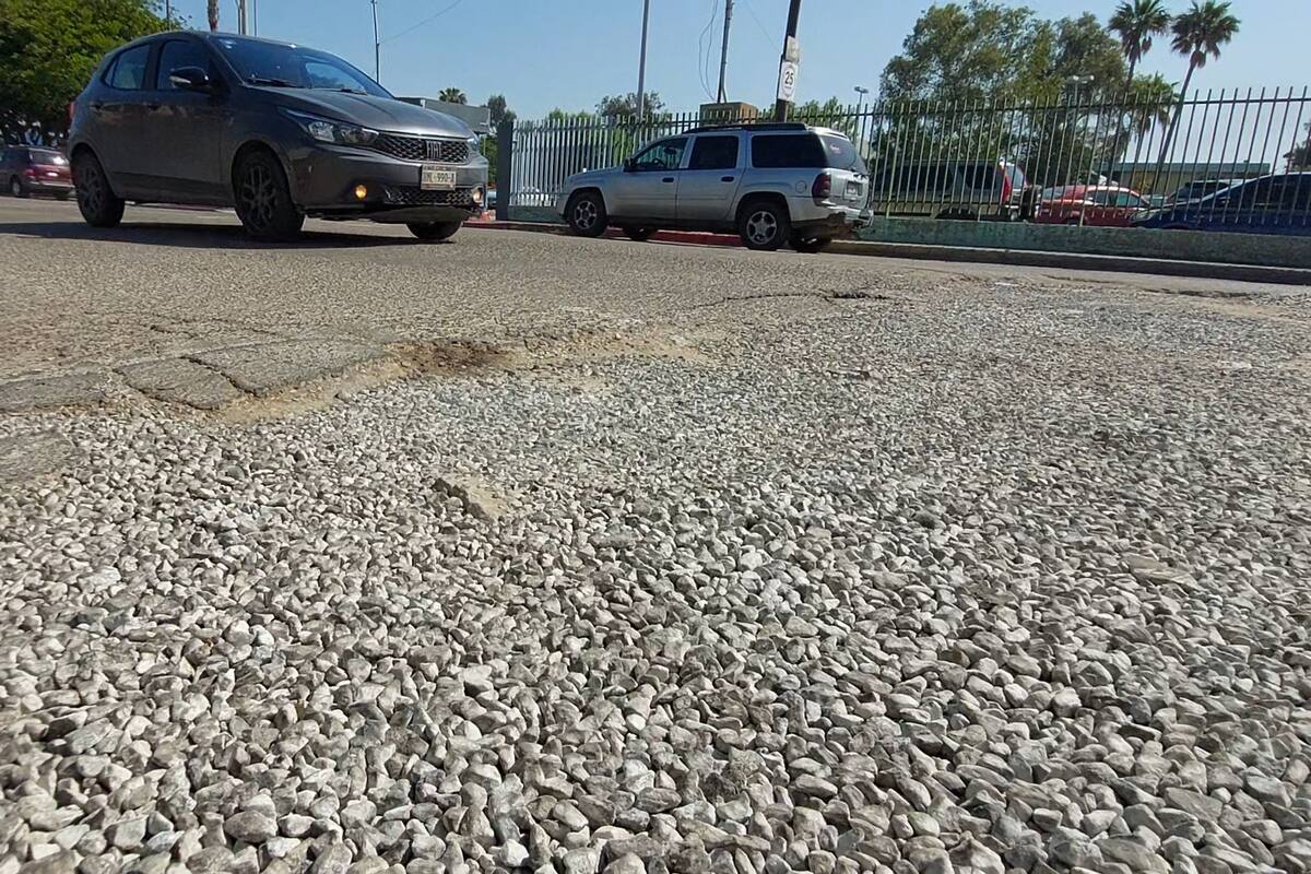 Cuentan vecinos hasta mil baches en Otay