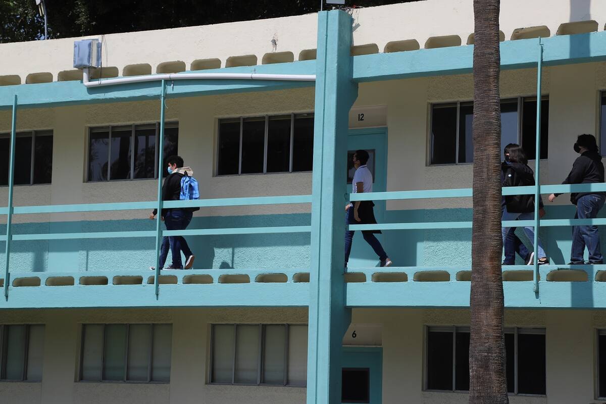 Regresa Baja California hoy a clases en línea y presencial