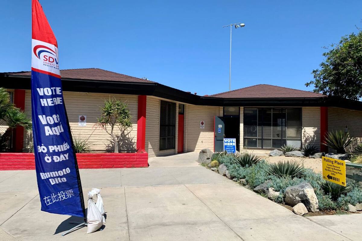 Abren más de 200 centros de votación este sábado en San Diego