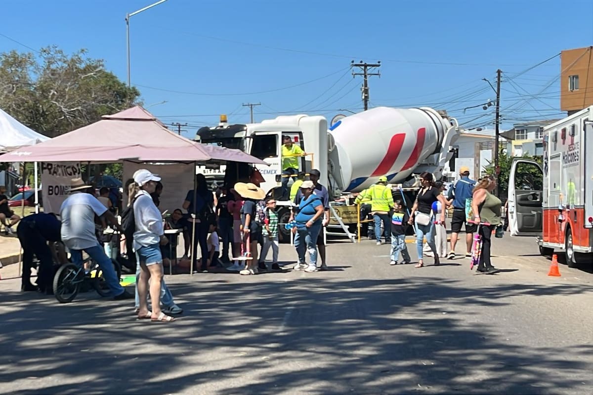 Disfrutan la calle sin conductores en Playas de Tijuana