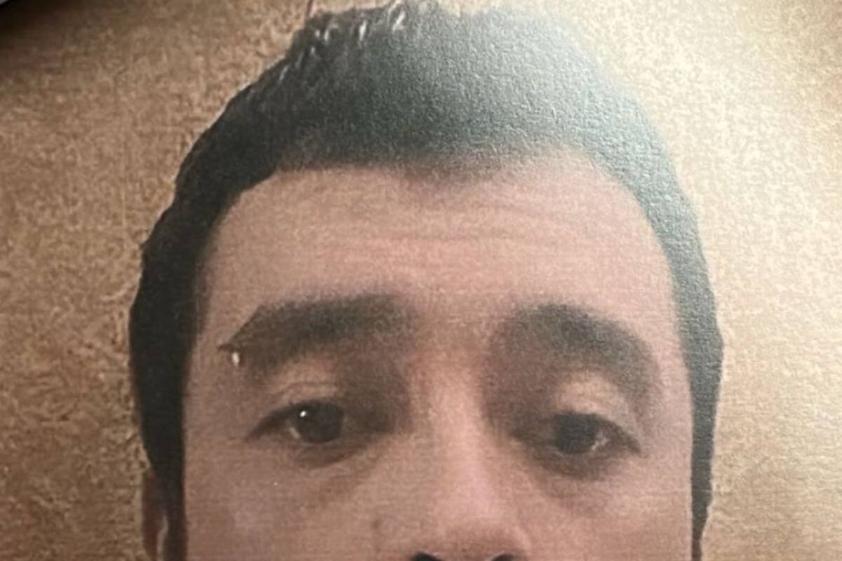 Se busca a Ángel Adolfo Jacome Guillén de 27 años de edad