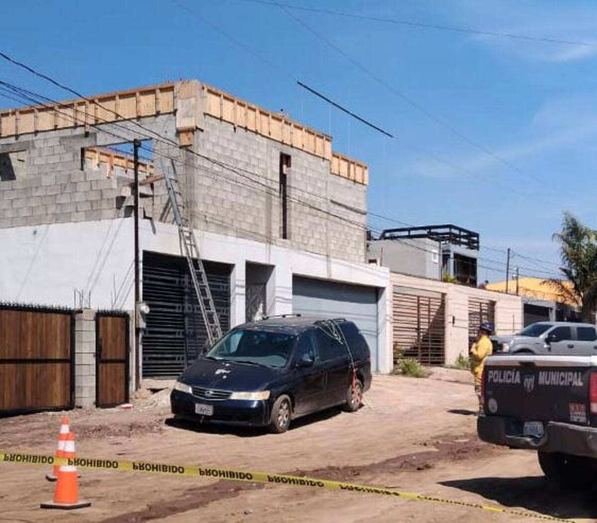 Muere hombre por descarga eléctrica