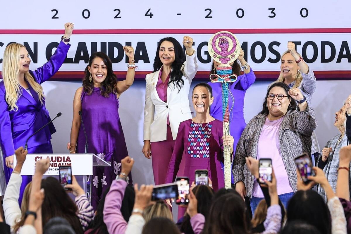 “¡Es tiempo de mujeres!”, dice Claudia Sheinbaum tras recibir bastón de mando