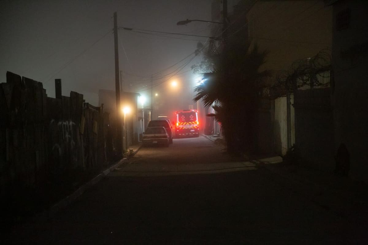 La víctima presentó impactos de bala en el rostro y antebrazo; en el lugar fueron hallados cartuchos percutidos. Foto: Border Zoom