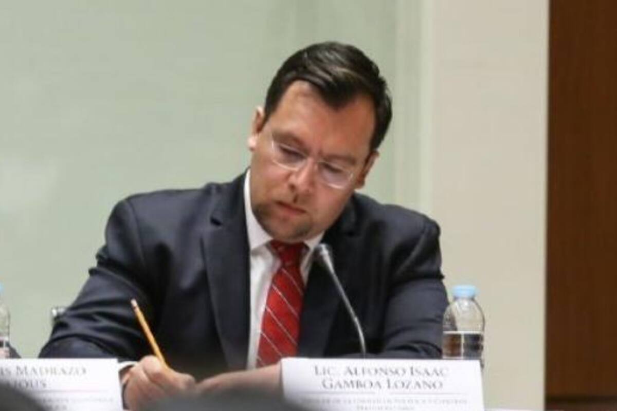 FGR ya investiga asesinato ex funcionario de EPN: AMLO