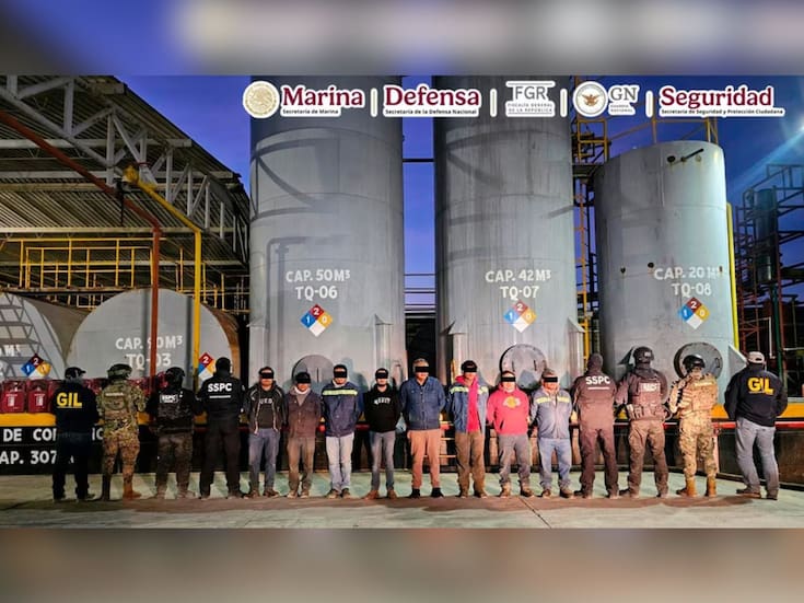 Golpe al huachicol en Veracruz: decomisan 250 mil litros y detienen a 8 hombres