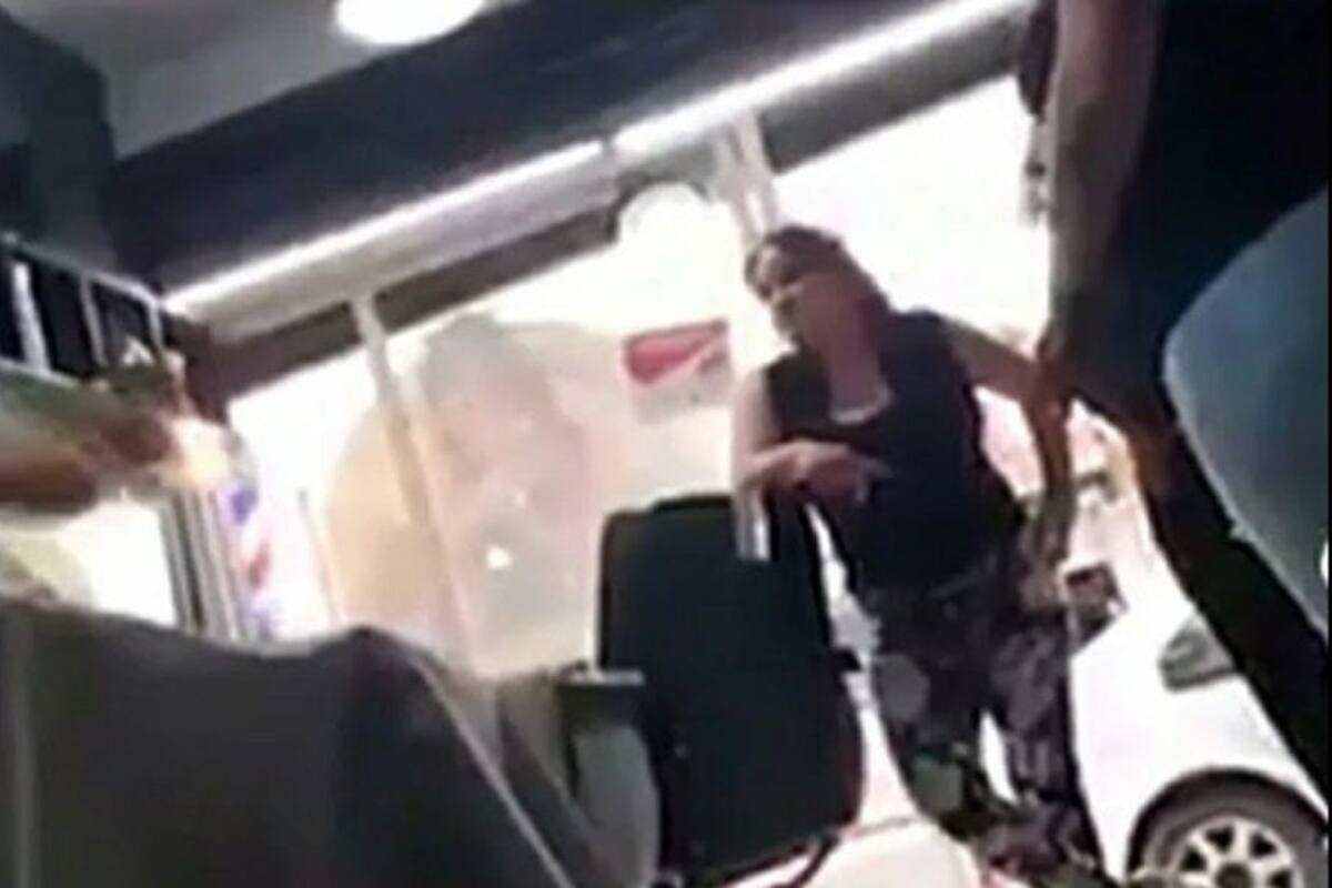 Mujer insulta a estilista y la nombran "Lady 40 pesos"
