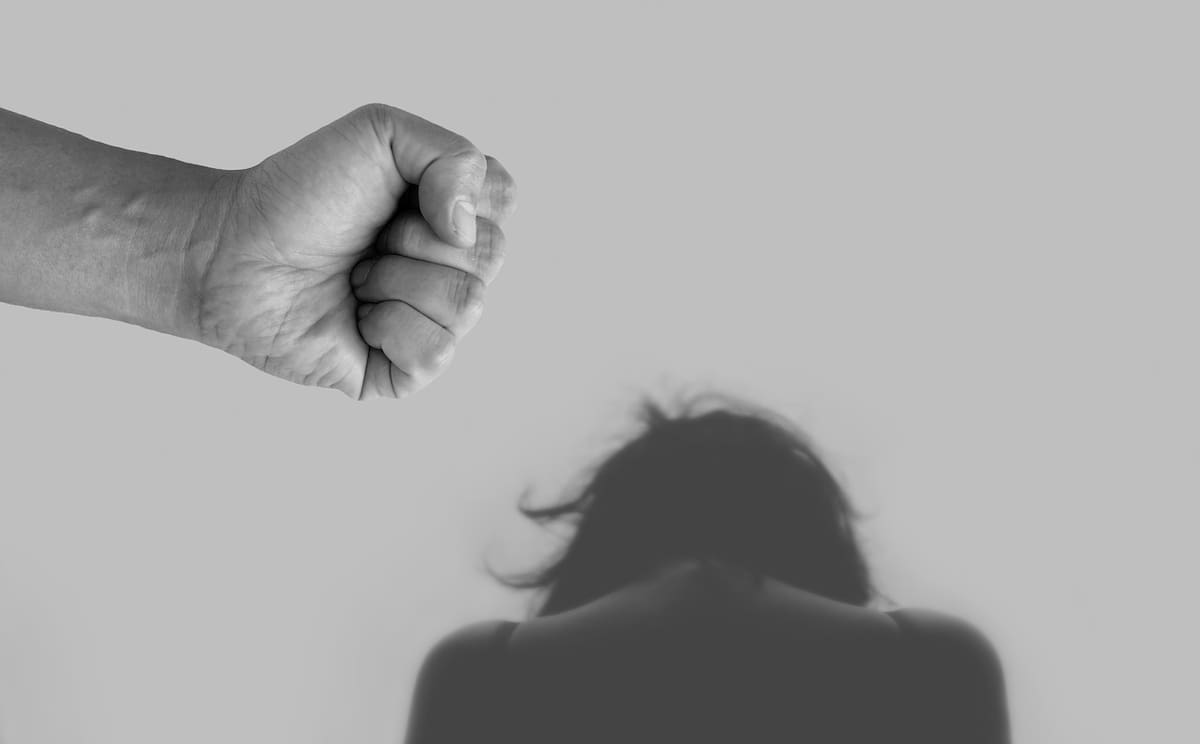 En Baja California, por cada 100 mil mujeres, al menos 220 han reportado ser víctimas de violencia ante el 911 l Foto: Pixabay