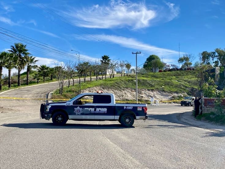Hallan cuerpo sin vida envuelto en bolsa en la colonia Laurel 1
