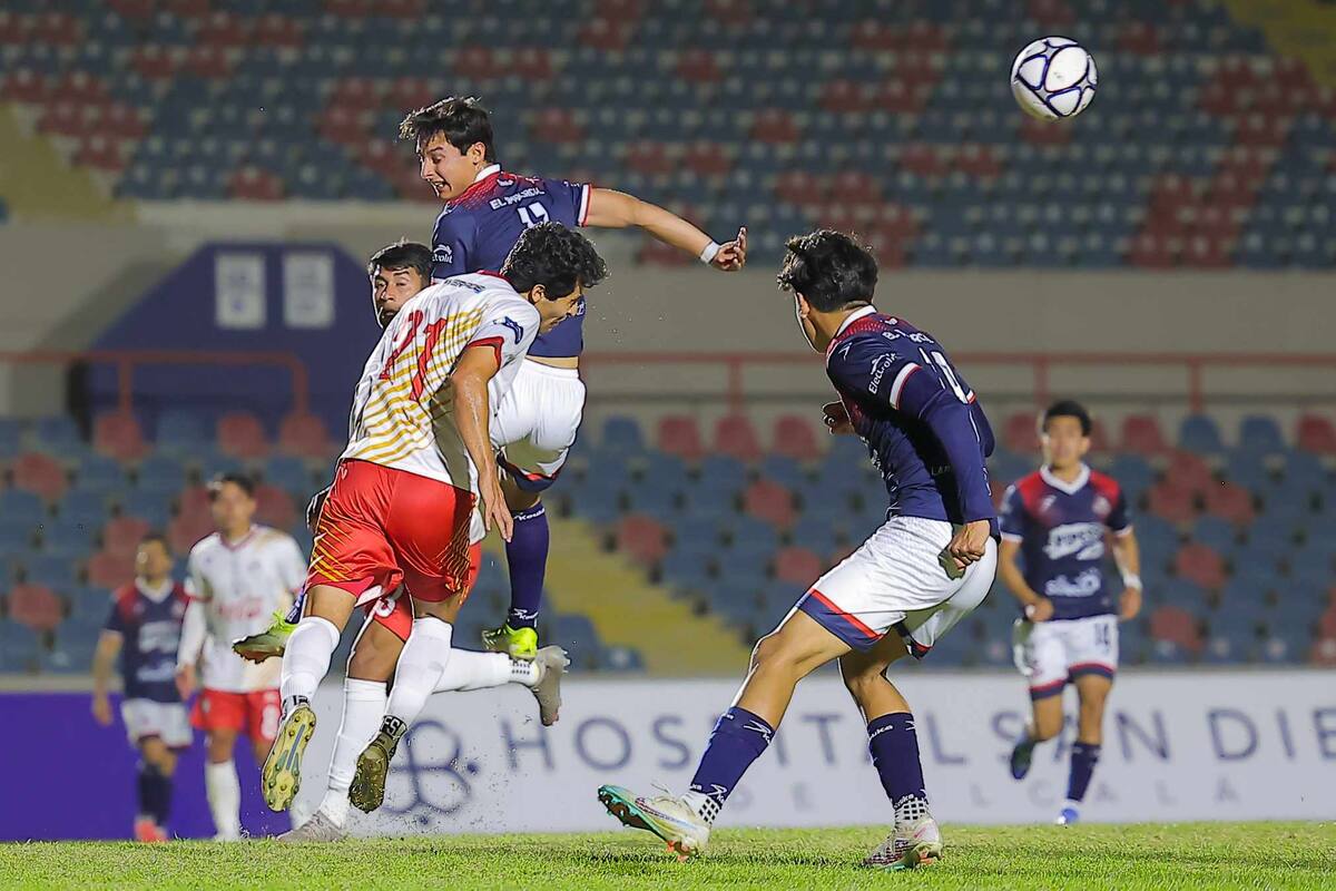 Vencen Cimarrones a Tigres y recuperan liderato en Liga Premier
