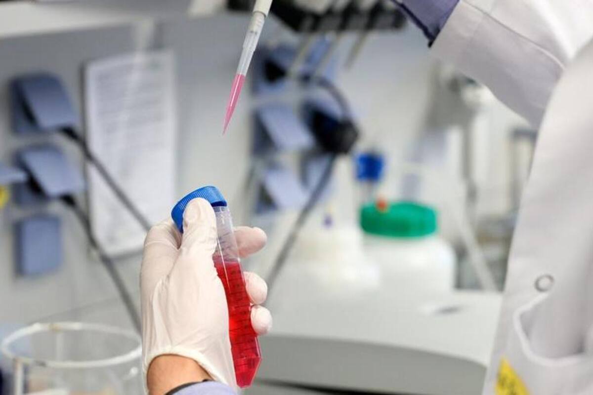 EU firma acuerdo millonario con J&J por 100 millones de vacunas contra la Covid-19