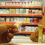 Hacienda reporta que la recaudación de impuestos al tabaco superó los veintisiete mil millones de pesos mientras que los refrescos y sorteos quedaron por debajo de las metas financieras programadas por el gobierno
