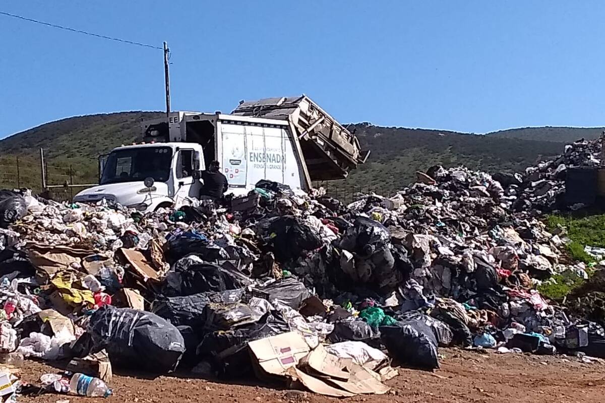 Preocupa en Maneadero falta de recolección y acumulación de basura