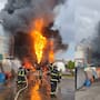 Explosión e incendio de dos pipas con diésel en Tlalnepantla deja tres personas con quemaduras